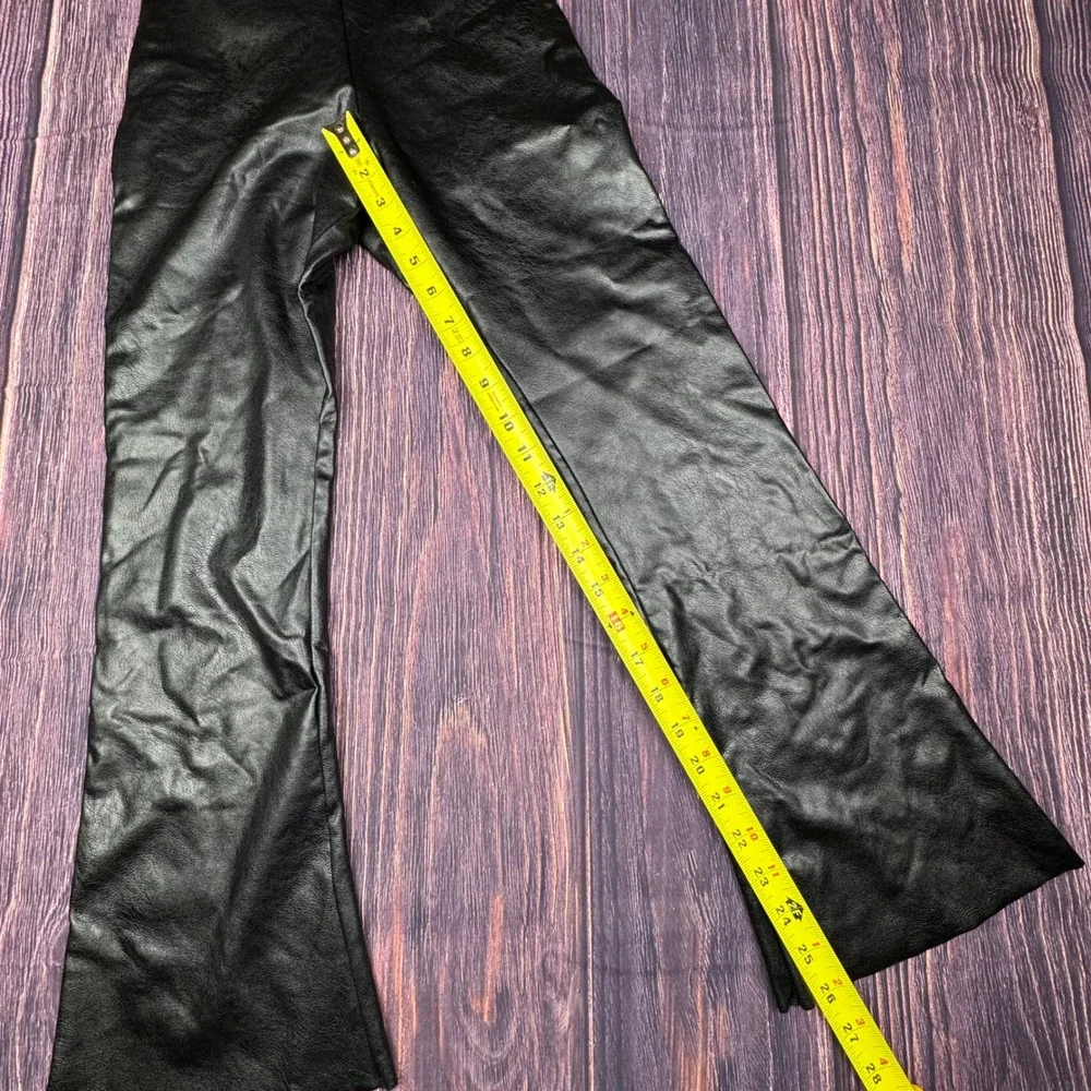 Commando Faux Leather NWT Cropped Flare S Black Edgy Chic MSRP $128 New Leggings